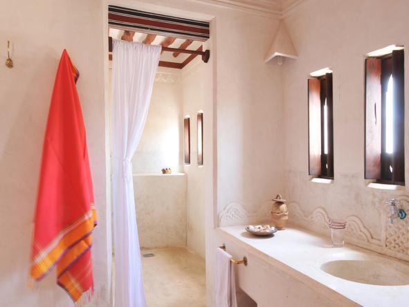 Lamu House - Bathroom 